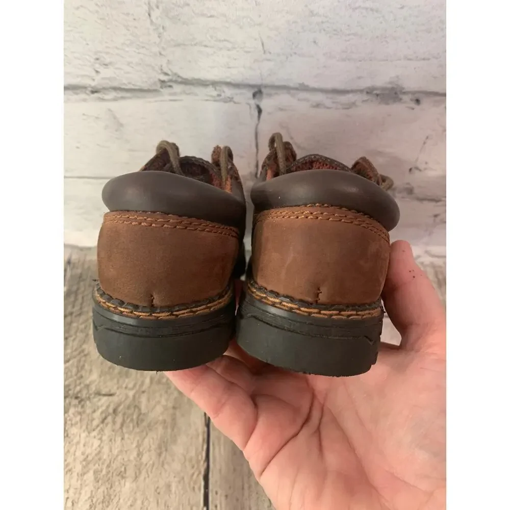OSHKOSH B’GOSH Boy’s Brown Suede Shoes / Size: 8.5